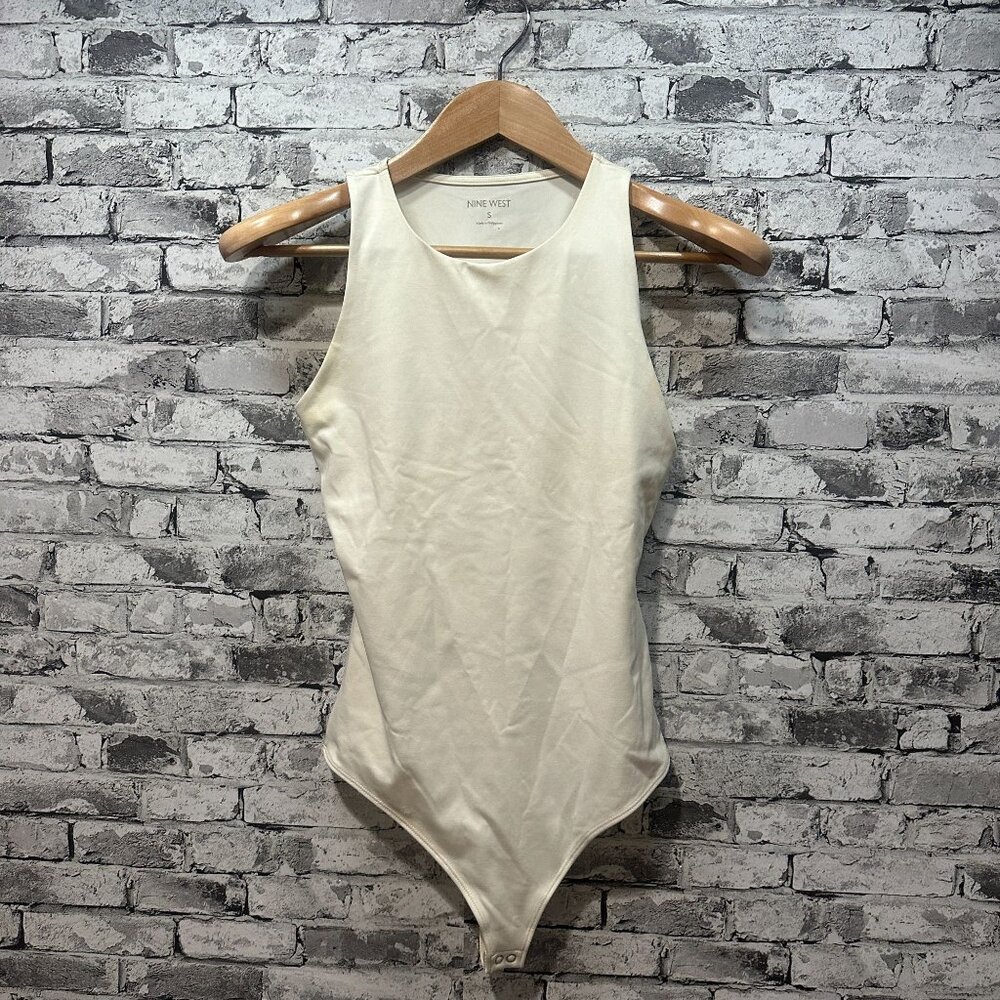 EUC Nine West Daisy Dew High Neck Sleeveless Bodysuit Size Small